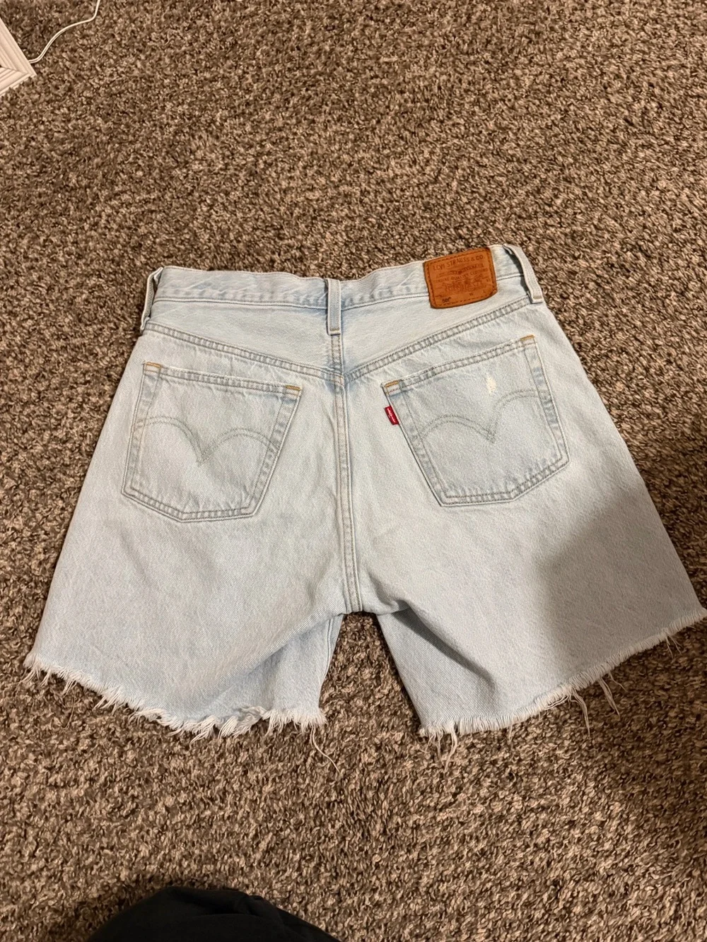 Levis 501 denim shorts - Picture 2 of 3